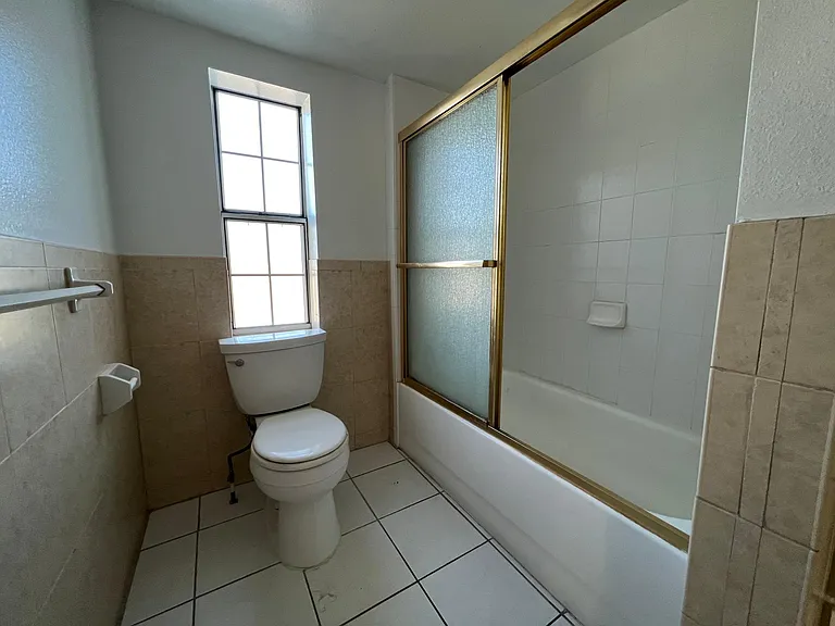 1000 S Semoran Blvd #706 — Photo 8
