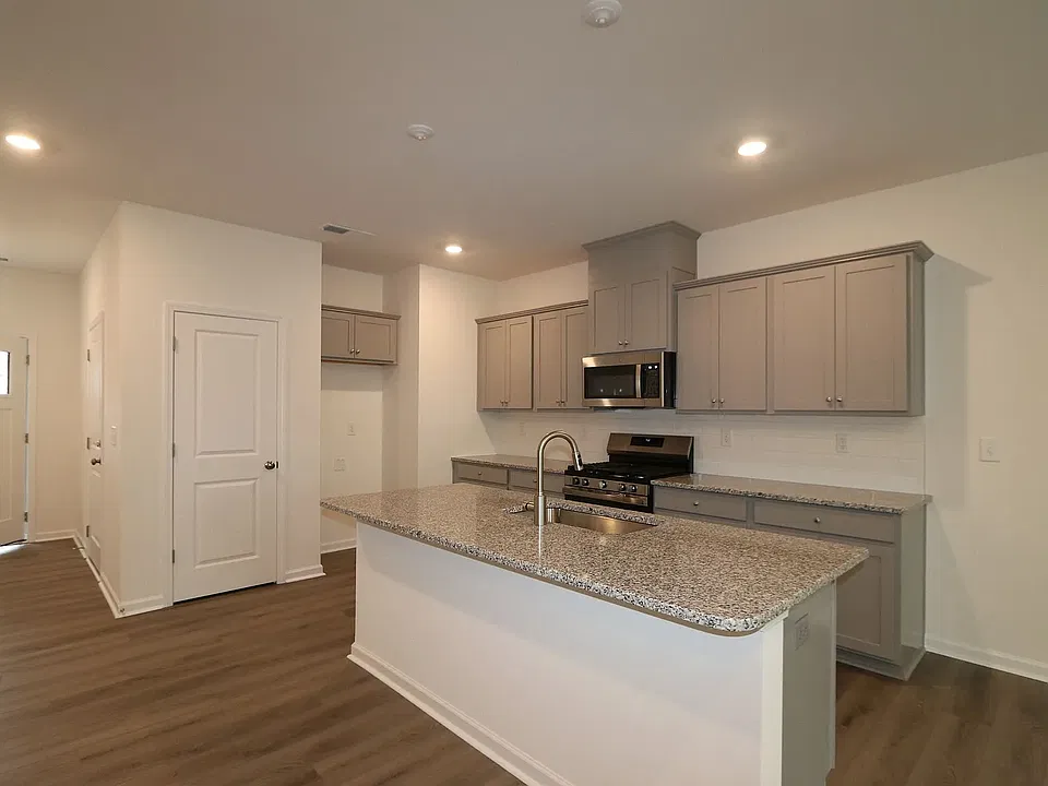 1926 Highland Park Dr