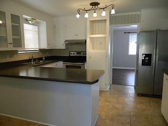 4th image of 424 Morningside Dr