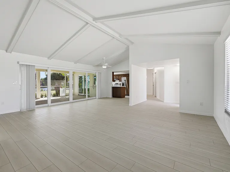 1235 Par View Dr — Photo 6