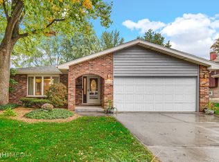 17849 Rose St, Lansing, IL 60438