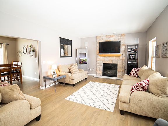 4th image of 12515 W New Haven Ct