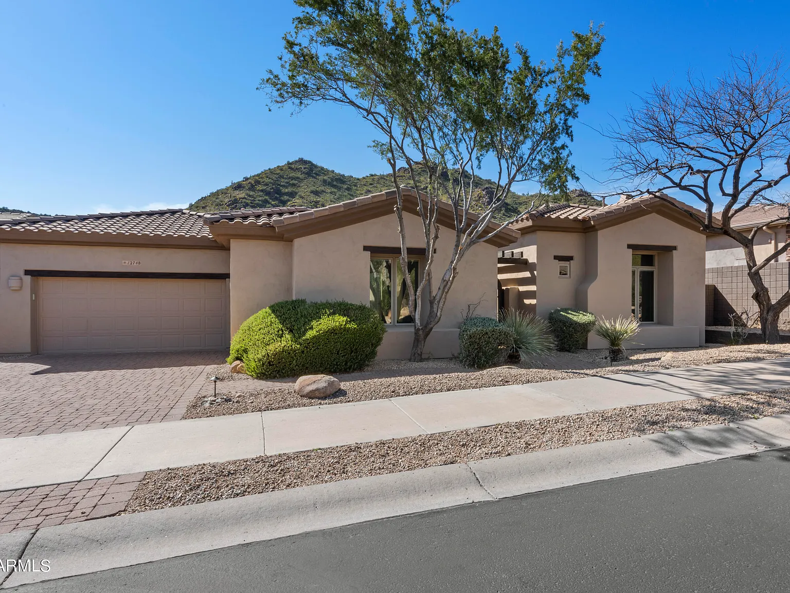 4 bed, 4.5 bath, 3735 sqft, $8,500 — Photo 2