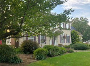 767 Ridge Rd, Middletown, CT 06457