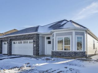 8723 Irving Blvd N, Lake Elmo, MN 55042