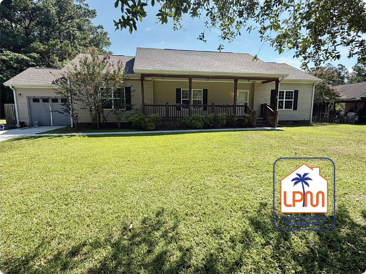 3 bed, 2.0 bath, 1620 sqft, $2,400 — Photo 1
