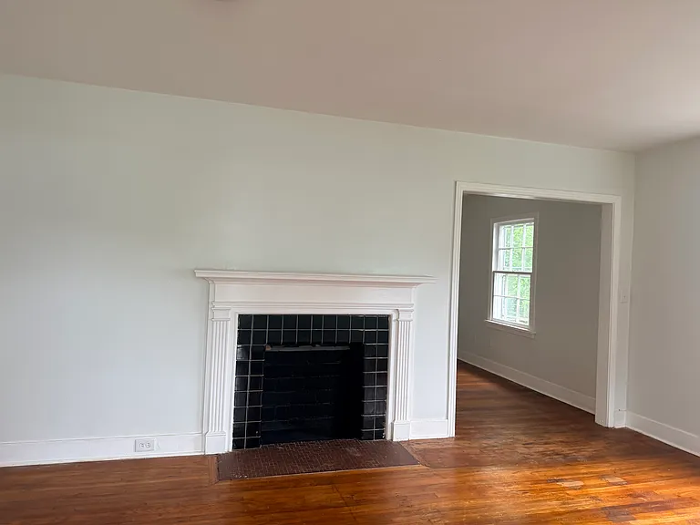 4912 Court I — Photo 1