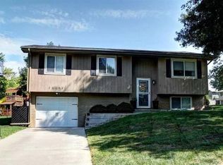 21302 Palomino Rd, Elkhorn, NE 68022