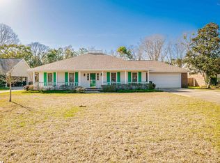 20905 Lowry Dr, Fairhope, AL 36532