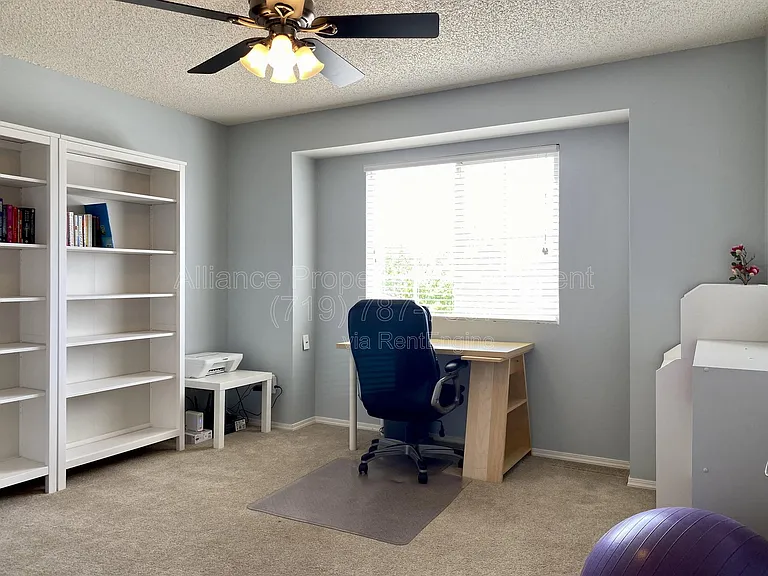 2825 Dristol Dr — Photo 28