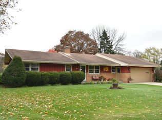 6904 N Range Line Rd, Glendale, WI 53209