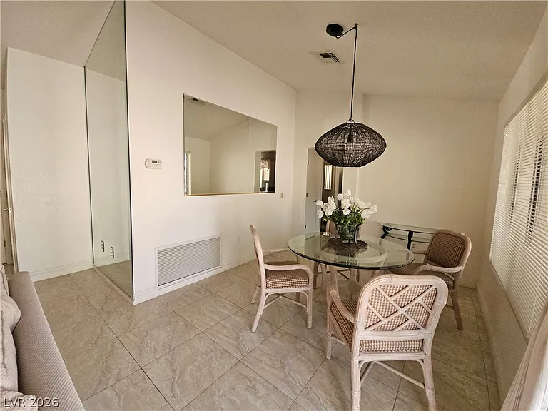 2525 Palmridge Dr — Photo 7