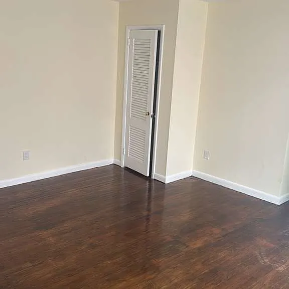 16 Church St #1 — Photo 2