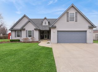 313 S Elm St, Manteno, IL