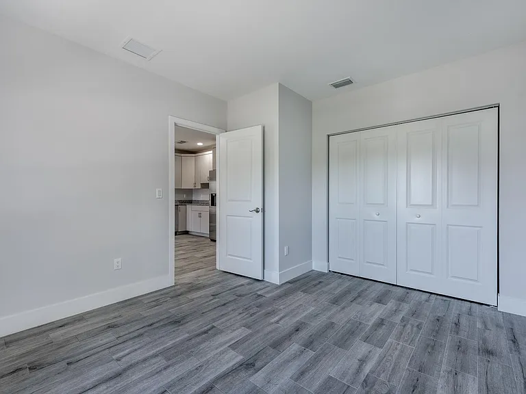 1119 Osceola Dr — Photo 13