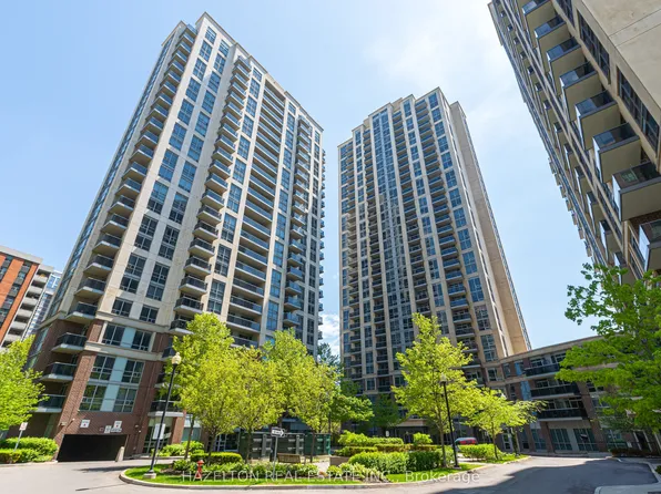 3 Michael Power Pl #504, Toronto, ON M9A 0A2