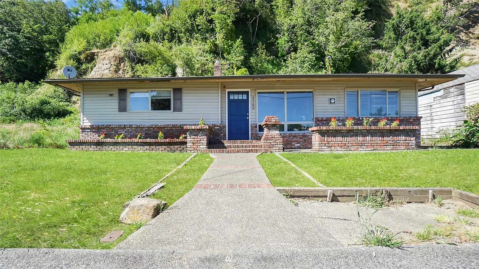 2519 Queets Avenue photo 1