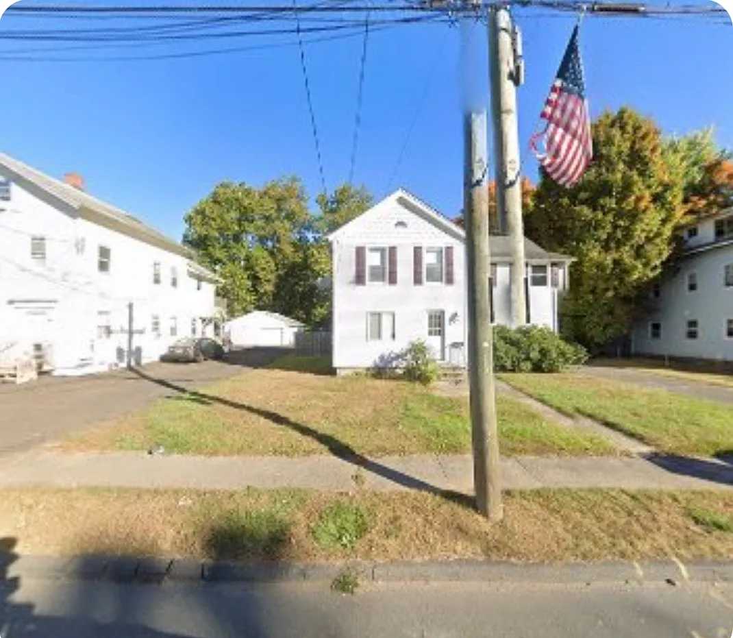 177 E Main St — Photo 1