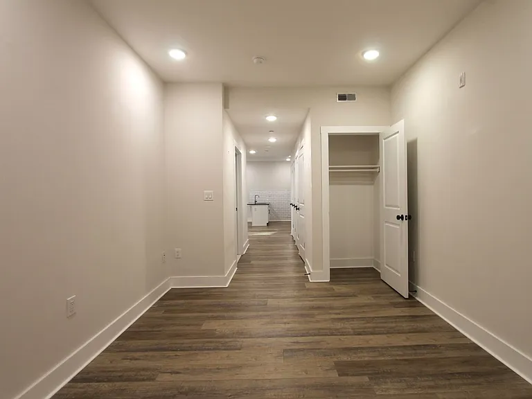 East Main Manayunk Apartments — Photo 77