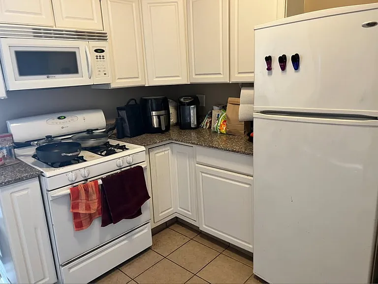 4023 W Wellington Ave #1R — Photo 4