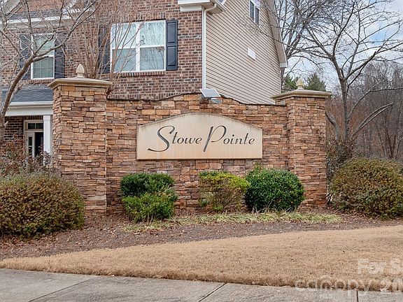 2nd image of 425 Stowe Rd