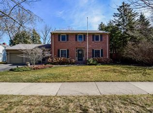 1410 Lake Grove Ave SE, East Grand Rapids, MI
