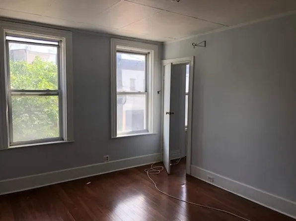 11 Hausman Street image 7 of 19