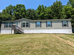 1097 Paynes Branch Rd, Cannon, KY 40923