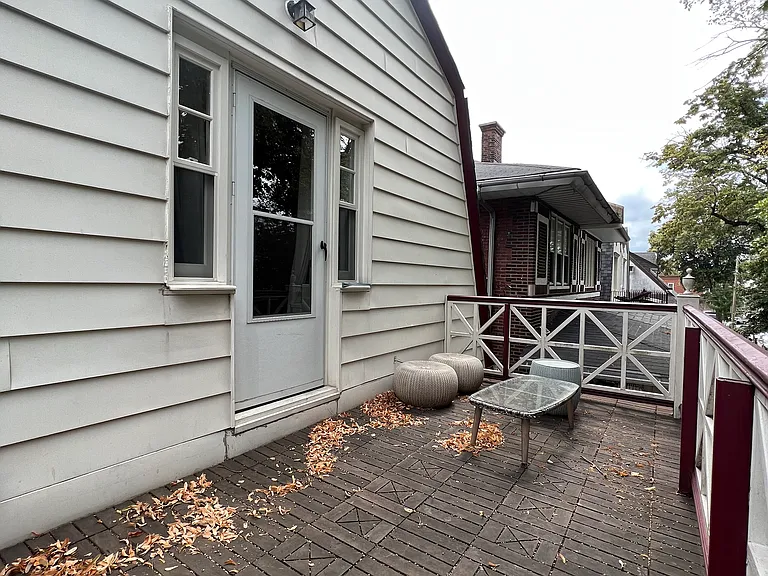 2nd floor Balcony