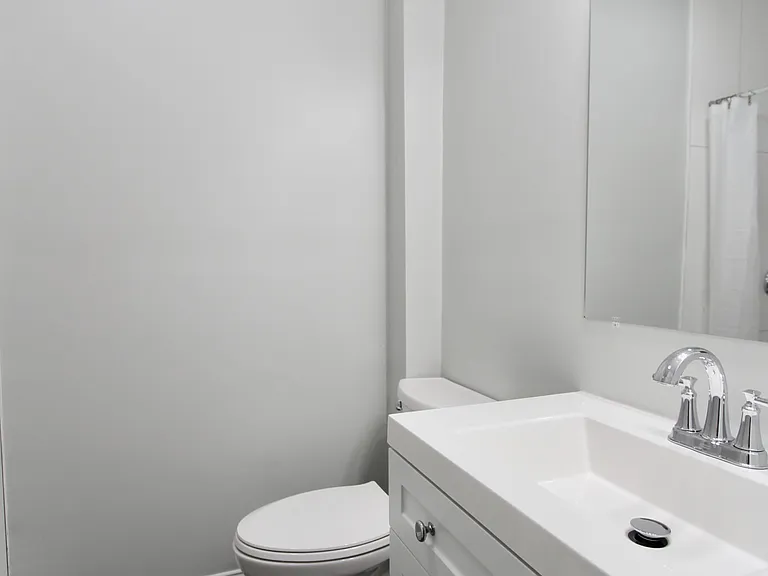 18 Hinckley St #3 — Photo 7