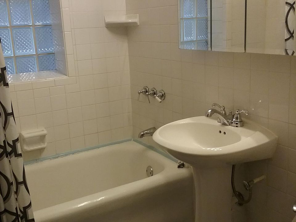 2nd image of 12602 Artesian Ave APT 1