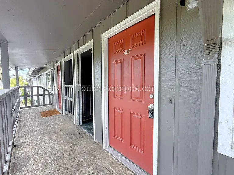 403 S Ivy St — Photo 23