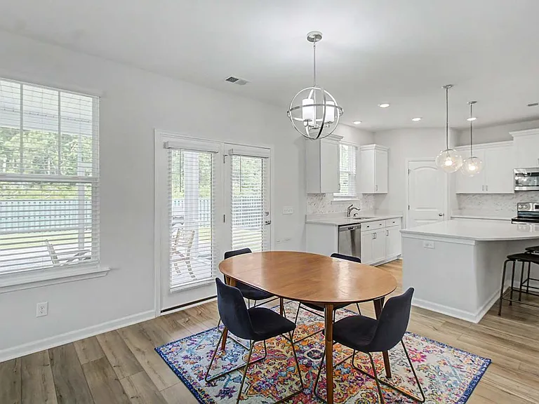 160 Spring Hill Dr — Photo 5