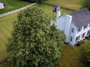 108 Baldwin Dr, Middletown, CT 06457