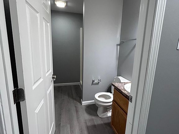 2nd image of 1020 Avery St #410-4