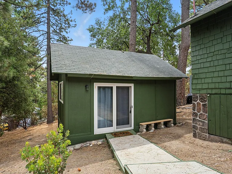 24990 Marion Ridge Dr #24990 — Photo 17