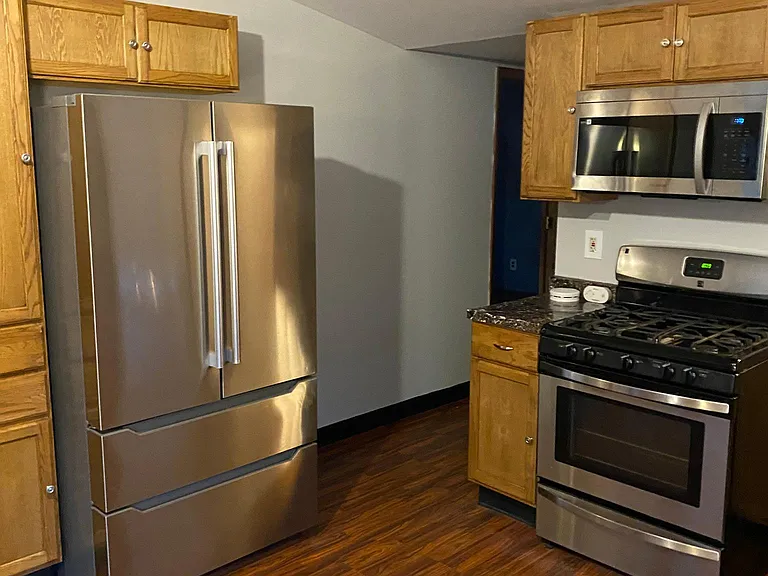 176 Aldrich Pl #UPPER — Photo 3