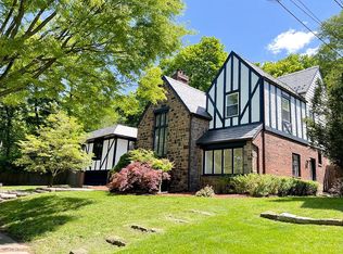 1057 Oakland Ct, Teaneck, NJ 07666