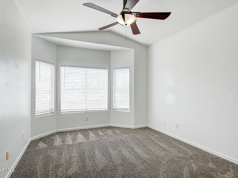 1550 N Sunset Pl — Photo 25