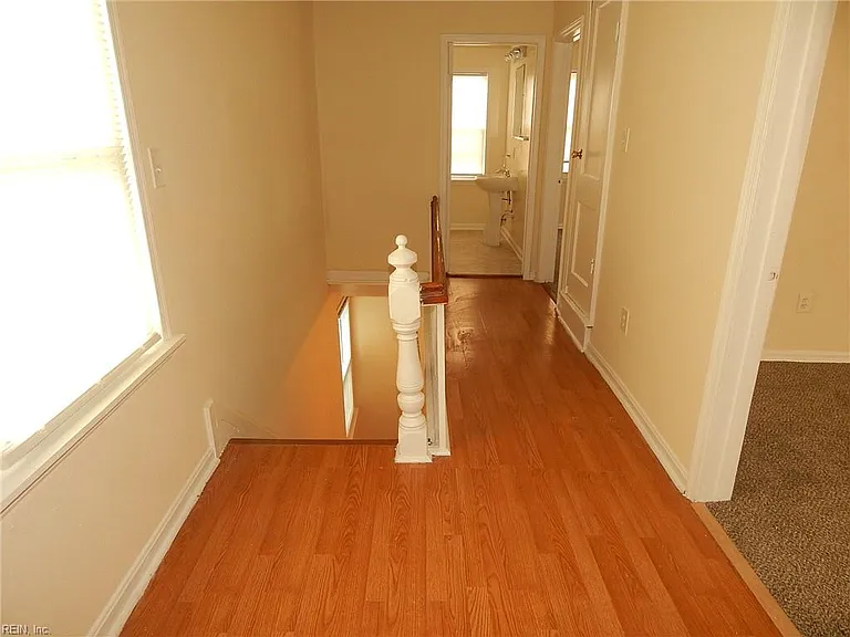 235 Libby St — Photo 12