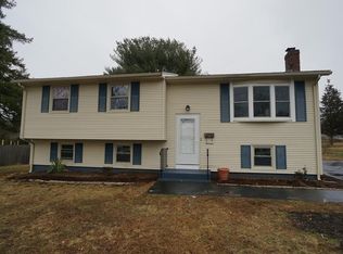 13 Chestnut St, Kingston, MA 02364
