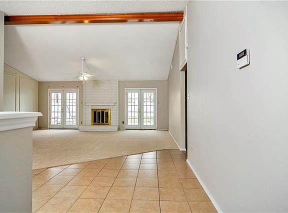 4th image of 6220 Minuteman Ln