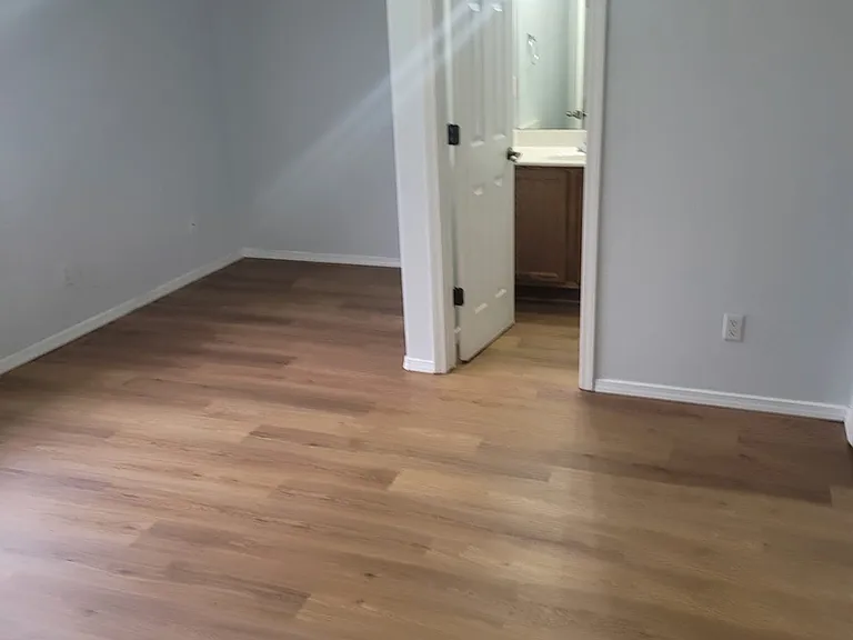 1418 Laguna Ct NE — Photo 26