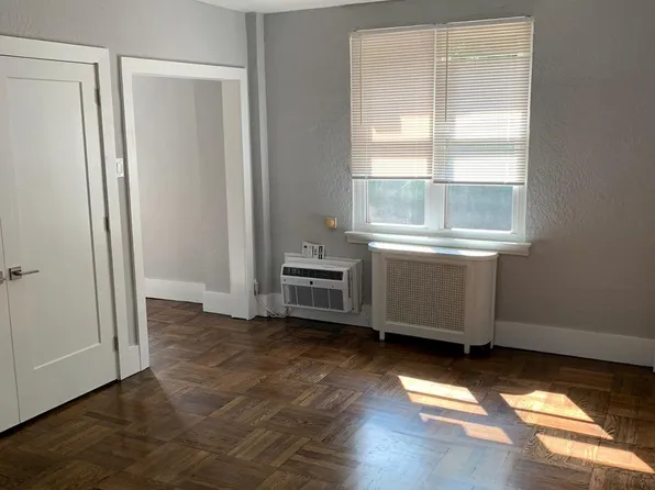 48 E Cliveden St #305, Philadelphia, PA 19119