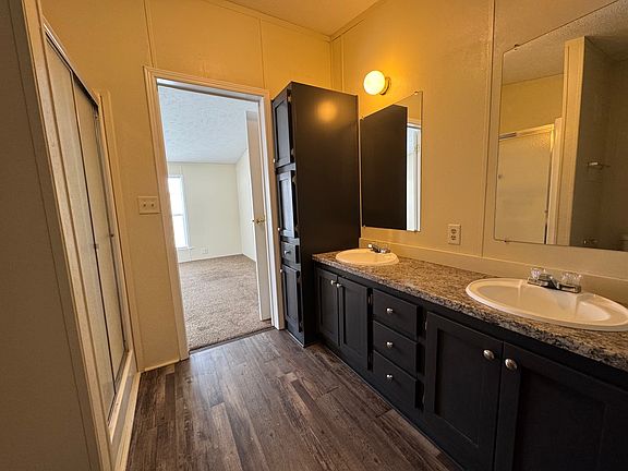 5th image of 3301 Meadowlark Ln #152