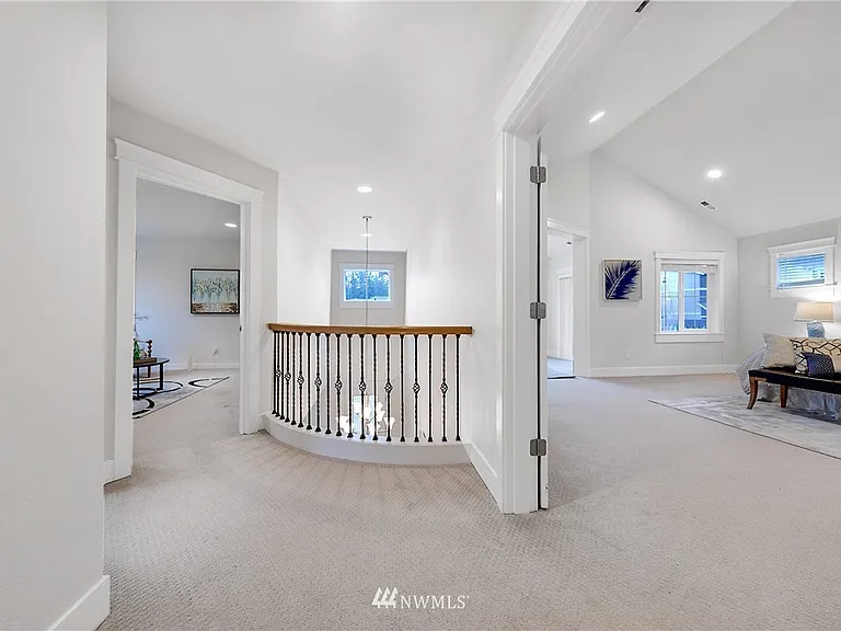 23372 SE 4th Pl — Photo 16