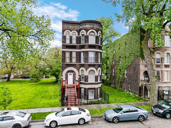 9035 S Burley Ave, Chicago, IL 60617