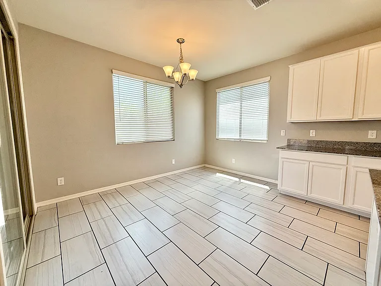 6803 N 88th Dr — Photo 6