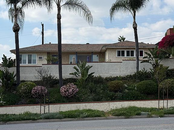 2nd image of 1825 Garfield Pl