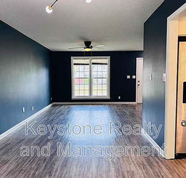 474 Bamburg Dr — Photo 5